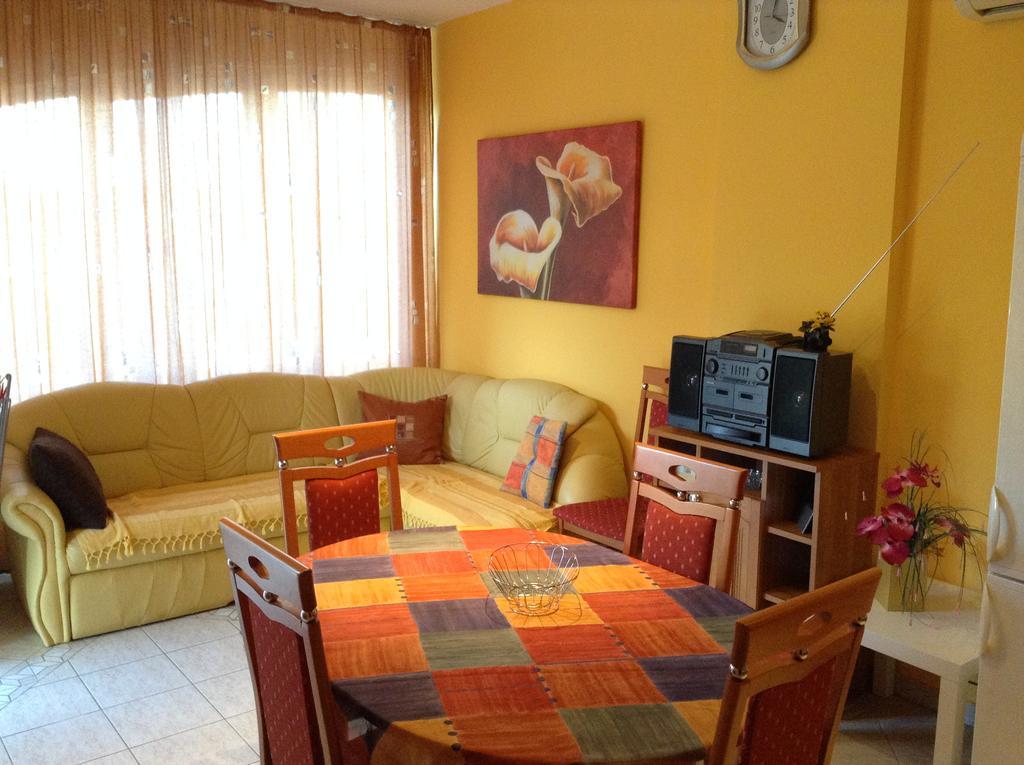 Babati Apartmanház Zalakaros Exterior foto