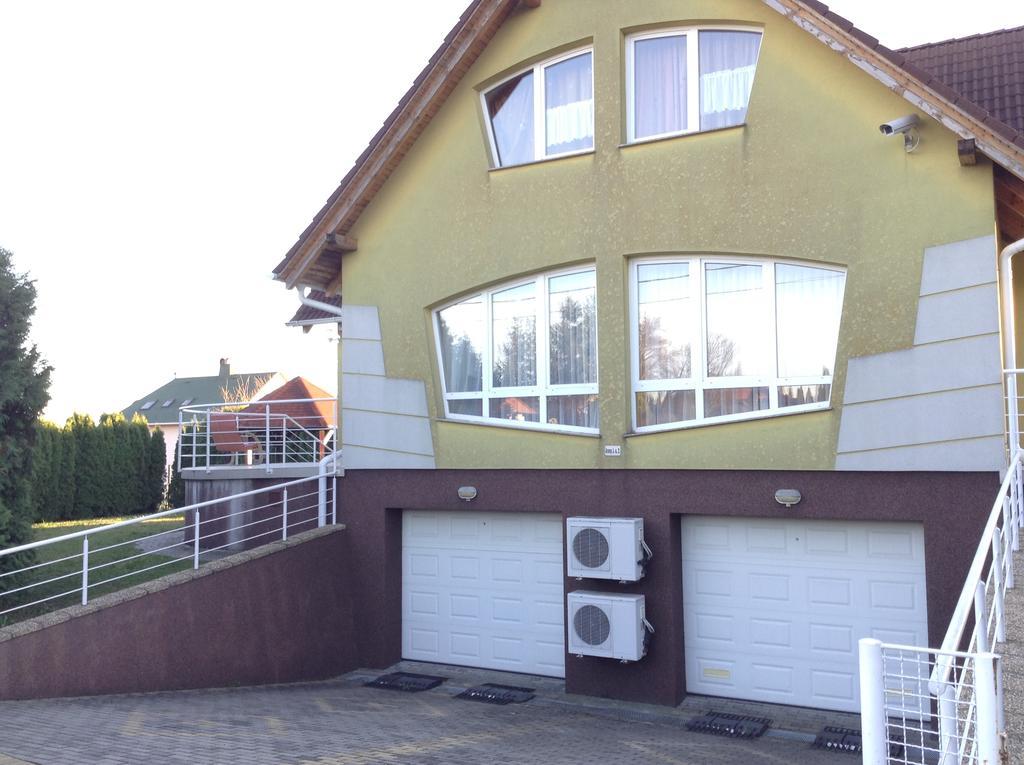 Babati Apartmanház Zalakaros Exterior foto