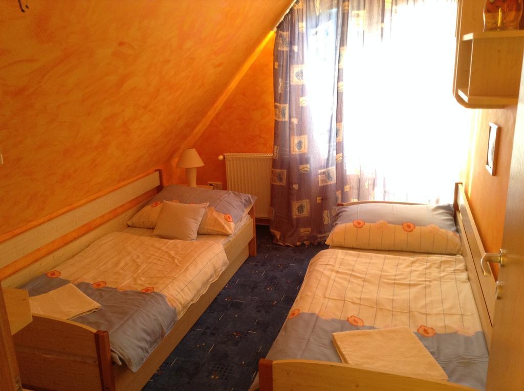 Babati Apartmanház Zalakaros Exterior foto